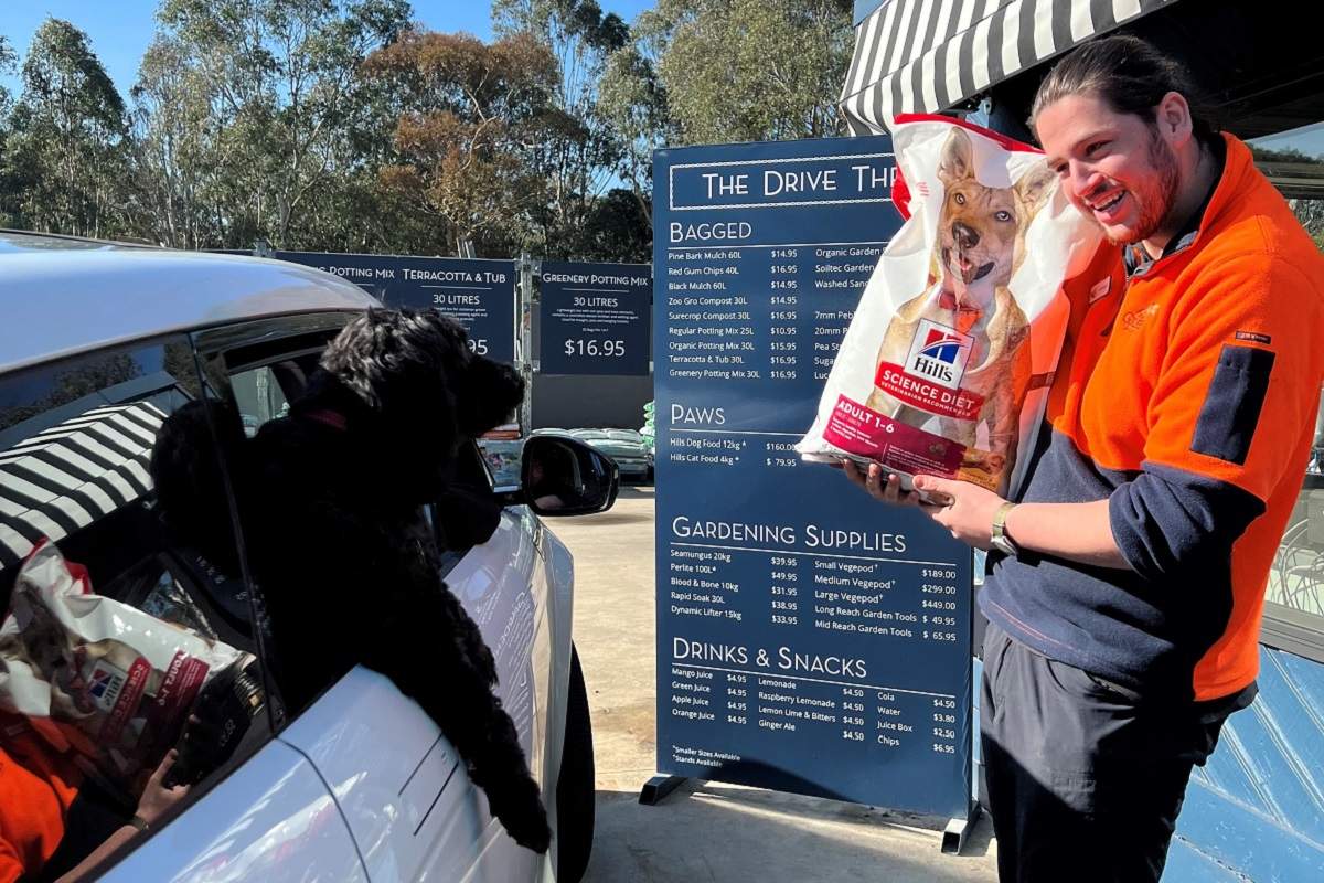 Pet food drive-thru opens in Melbourne